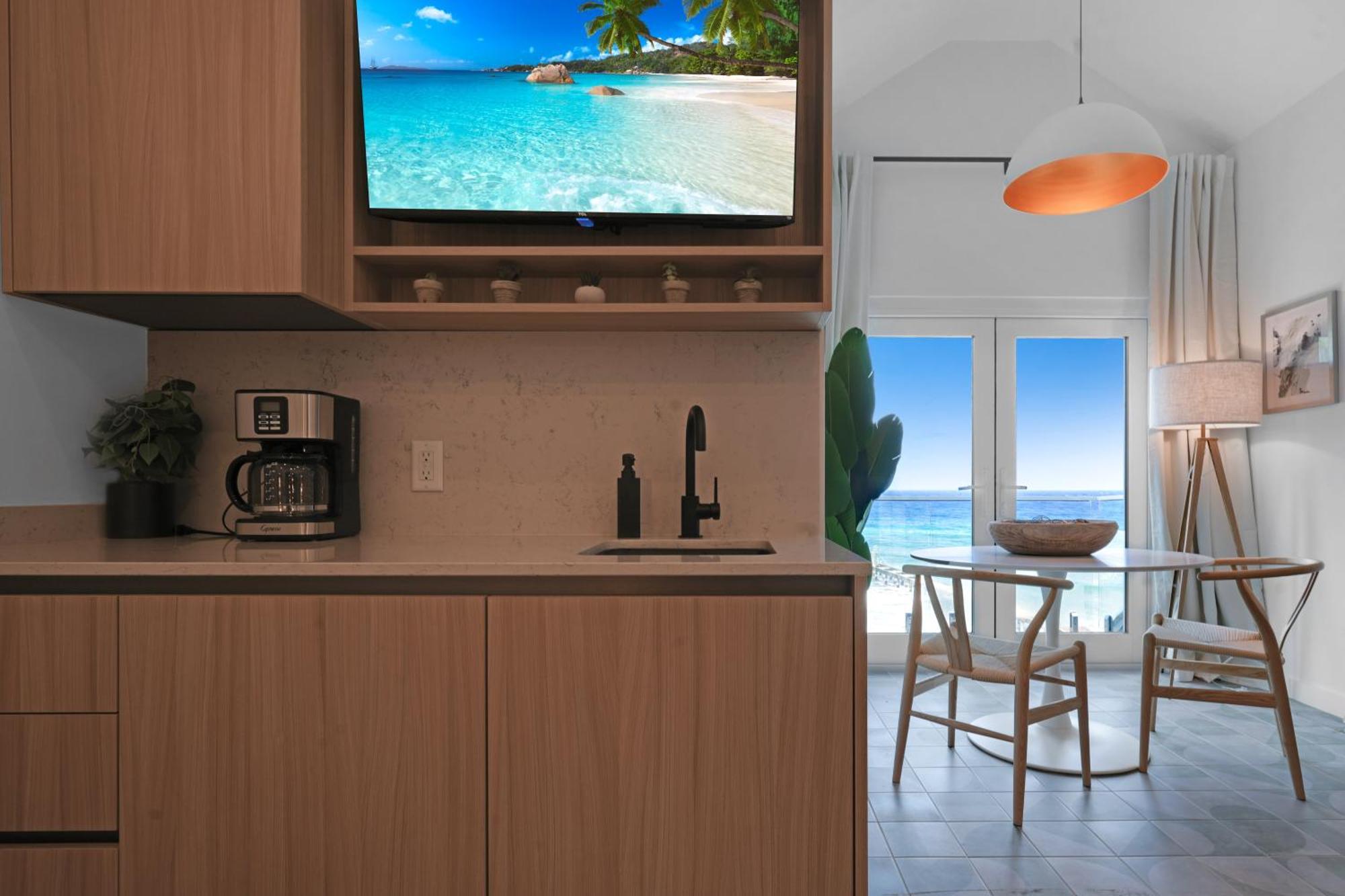 ווסט ביי Cobalt Coast Resort מראה חיצוני תמונה